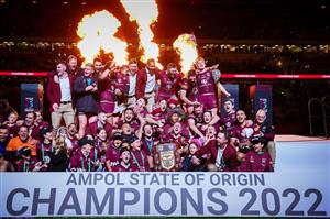 Queensland celebrate their victory following the State of Origin rugby league match between Queensland and New South Wales in Brisbane on July 13, 2022. - -- IMAGE RESTRICTED TO EDITORIAL USE - STRICTLY NO COMMERCIAL USE -- (Photo by Patrick HAMILTON / AFP) / -- IMAGE RESTRICTED TO EDITORIAL USE - STRICTLY NO COMMERCIAL USE -- (Photo by PATRICK HAMILTON/AFP /AFP via Getty Images)
