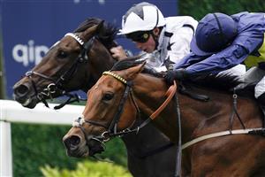 ASCOT, ENGLAND - JULY 23: Hollie Doyle riding Jumbly (R) get up on the line to win The Longines Valiant Stakes from William Buick and Oscula at Ascot Racecourse on July 23, 2022 in Ascot, England. (Photo by Alan Crowhurst/Getty Images)
