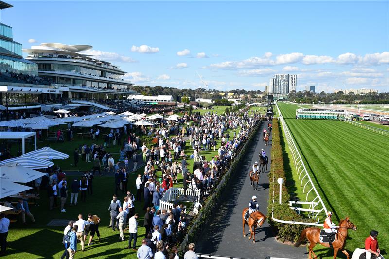 MELBOURNE, AUSTRALIA - OCTOBER 01: General view of crowds before Race 6, the The Lexus Bart Cummings, during Turnbull Stakes Day at Flemington Racecourse on October 01, 2022 in Melbourne, Australia. (Photo by Vince Caligiuri/Getty Images)