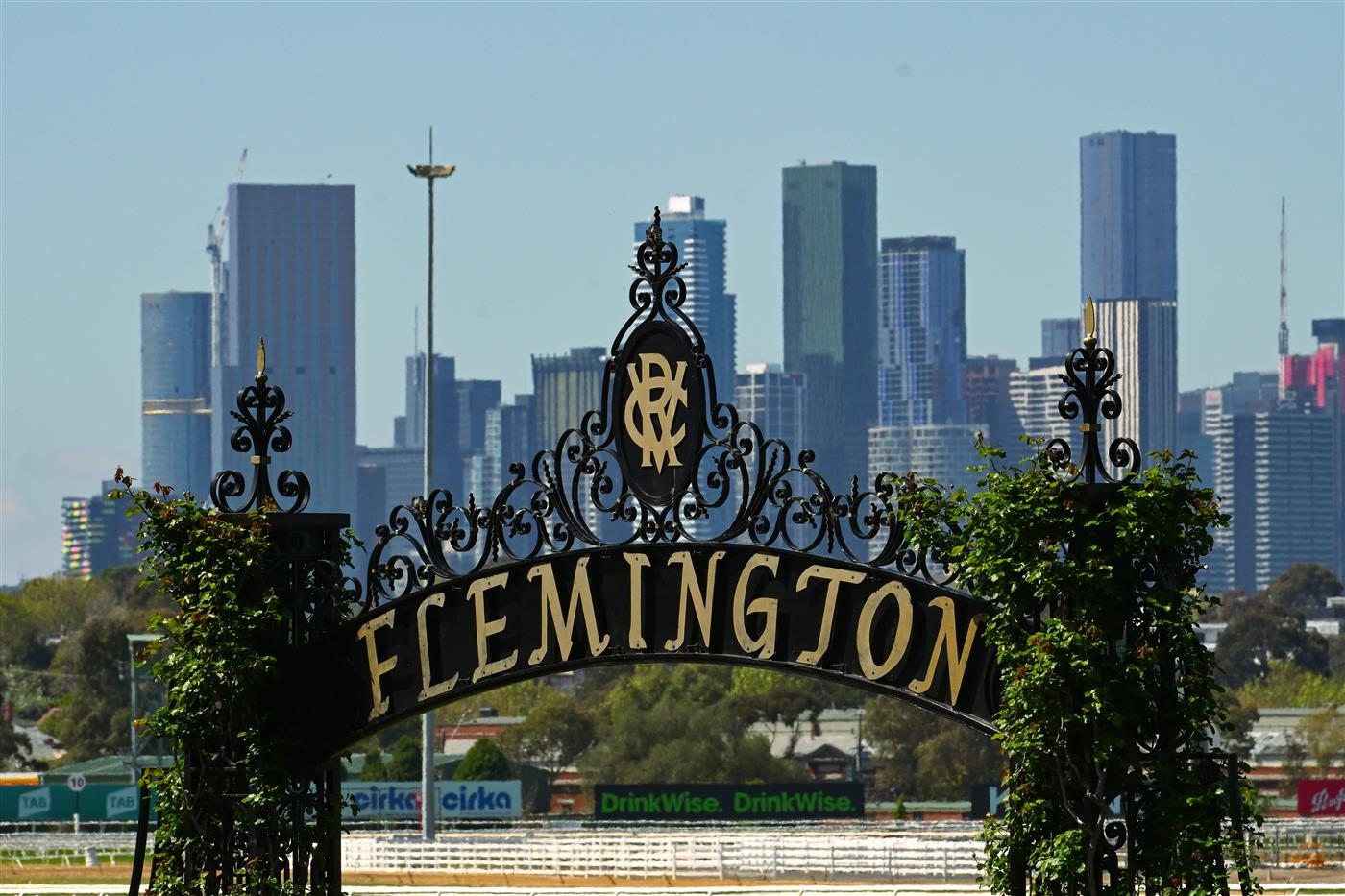 MELBOURNE, AUSTRALIA - OCTOBER 01: General view during Turnbull Stakes Day at Flemington Racecourse on October 01, 2022 in Melbourne, Australia. (Photo by Vince Caligiuri/Getty Images)