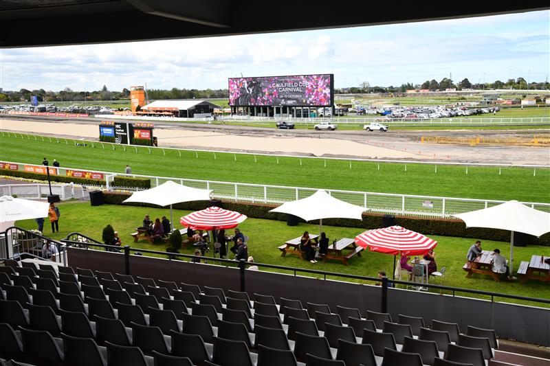 MELBOURNE, AUSTRALIA - OCTOBER 15: General view during Caulfield Cup Day at Caulfield Racecourse on October 15, 2022 in Melbourne, Australia. (Photo by Vince Caligiuri/Getty Images)