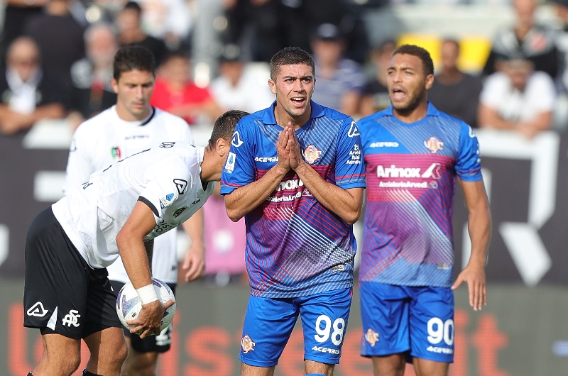 Rochdale vs bury betting expert soccer dean saunders blade forex strategies scalping