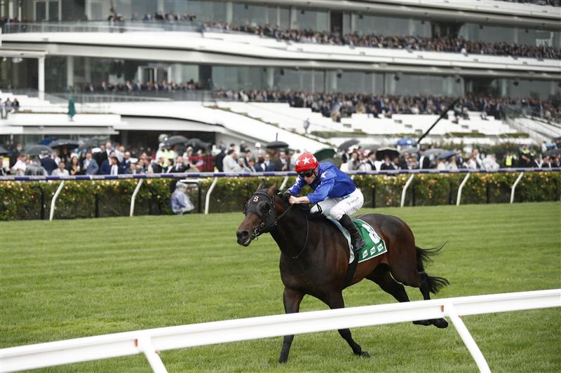 MELBOURNE, AUSTRALIA - OCTOBER 29: James McDonald rides Old Flame to win race 5 the TAB Linlithgow Stakes during 2022 Penfolds Victoria Derby Day at Flemington Racecourse on October 29, 2022 in Melbourne, Australia. (Photo by Darrian Traynor/Getty Images)
