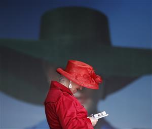 MELBOURNE, AUSTRALIA - NOVEMBER 03: Race fans arrive before 2022 Kennedy Oaks Day at Flemington Racecourse on November 03, 2022 in Melbourne, Australia. (Photo by Darrian Traynor/Getty Images)