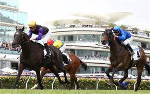 MELBOURNE, AUSTRALIA - NOVEMBER 03: Blake McDougall rides #15 Carlisle to win the Cirka Trophy during 2022 Kennedy Oaks Day at Flemington Racecourse on November 03, 2022 in Melbourne, Australia. (Photo by Robert Cianflone/Getty Images)