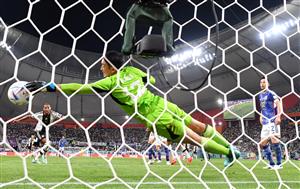 Shuichi Gonda of Japan makes a save against Serge Gnabry of Germany (Getty Images)