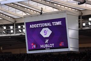 The scoreboard confirms 9 minutes of added time (Getty Images)