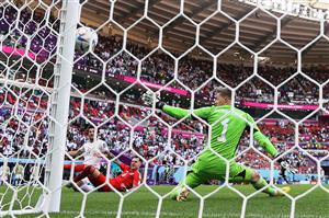 Iran forward Sardar Azmoun hits the post (Getty Images)