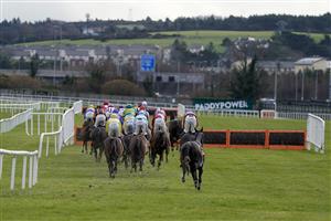 DUBLIN, IRELAND - DECEMBER 28: Runners make their way down the side of the track during The Savills Maiden Hurdle at Leopardstown Racecourse on December 28, 2022 in Dublin, Ireland. (Photo by Alan Crowhurst/Getty Images)