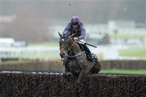 ESHER, ENGLAND - JANUARY 07: Alex Edwards riding Wishing And Hoping clear the last to win The Unibet Veterans' Handicap Chase at Sandown Park on January 07, 2023 in Esher, England. (Photo by Alan Crowhurst/Getty Images)