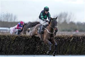 WARWICK, ENGLAND - JANUARY 14: Stan Sheppard riding Iwilldoit clear the last to win The Wigley Group Classic Handicap Chase at Warwick Racecourse on January 14, 2023 in Warwick, England. (Photo by Alan Crowhurst/Getty Images)