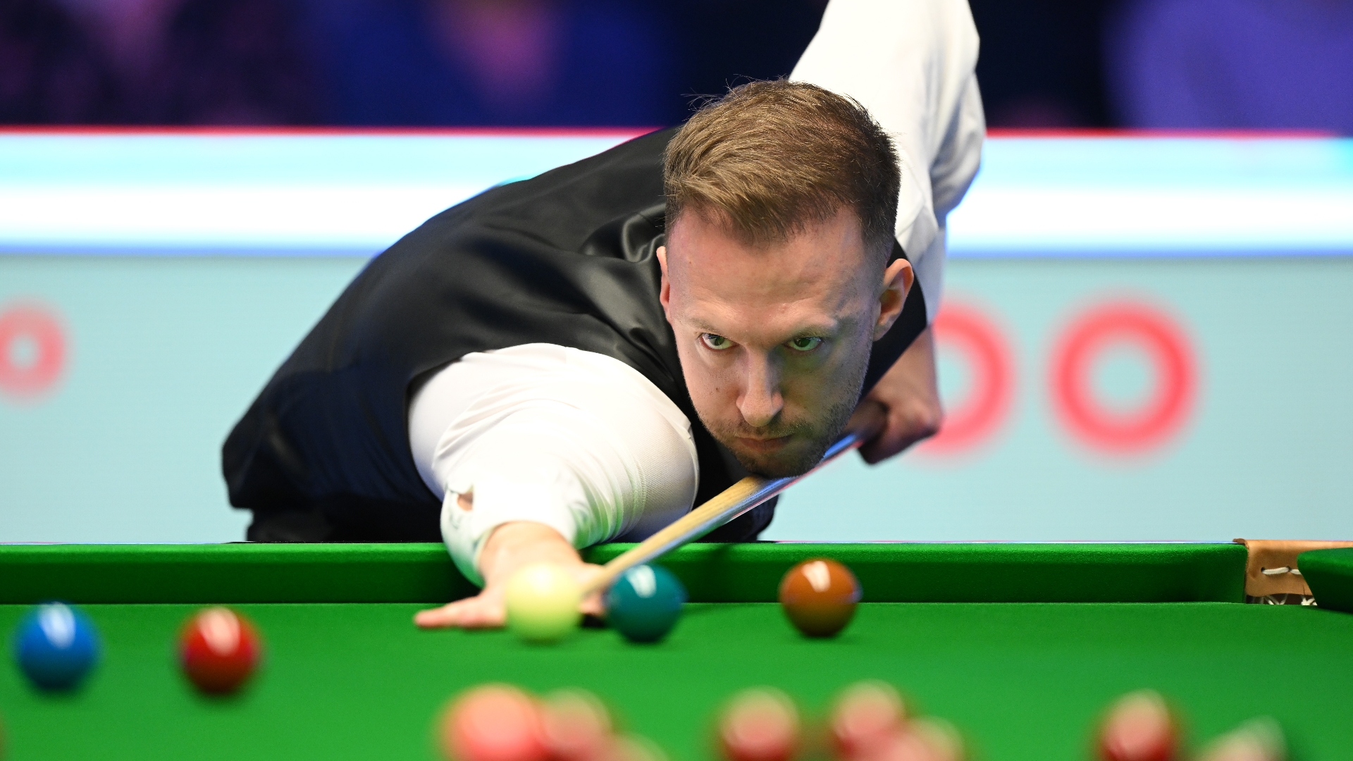Mark Williams vs Judd Trump Masters Snooker Final is streamed live now