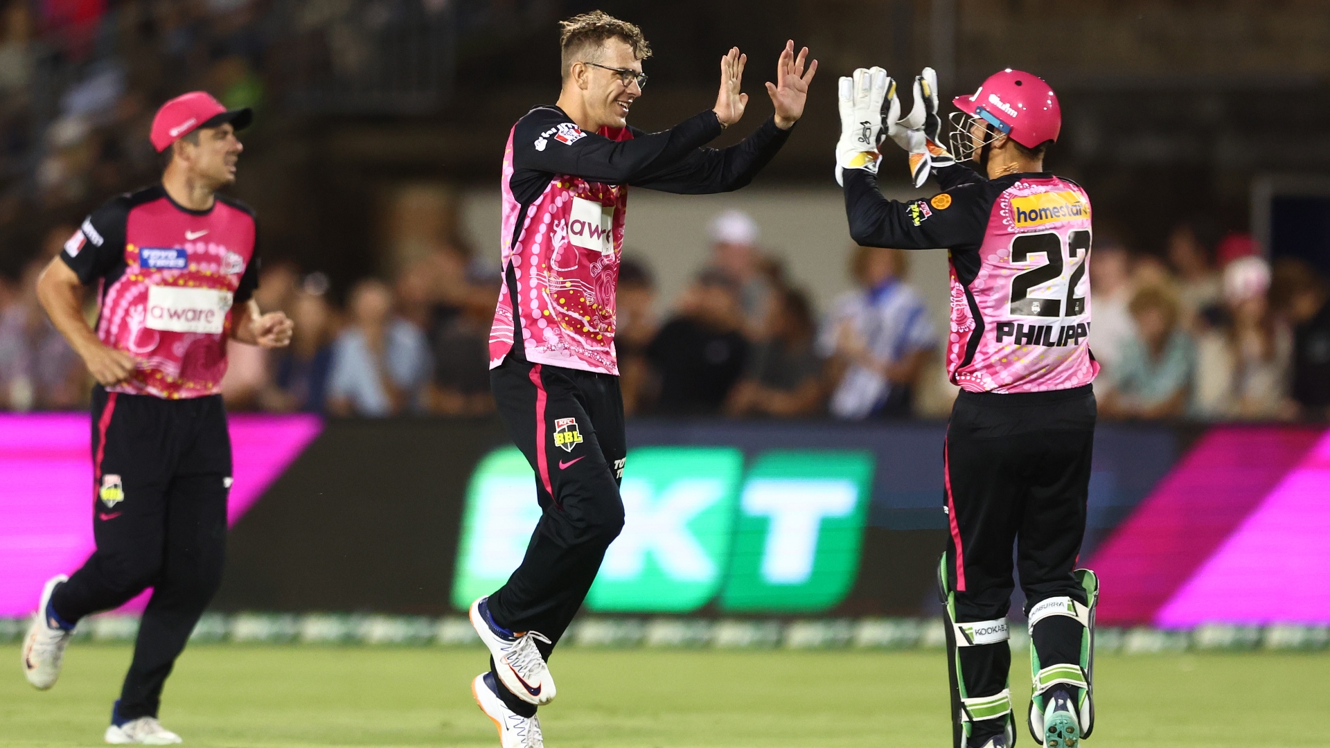 Sydney Sixers vs Sydney Thunder Predictions & tips