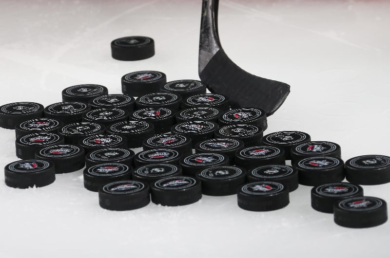 NHL Vezina Trophy 2022/23 Odds – Boston star Linus Ullmark odds-on for goaltender award