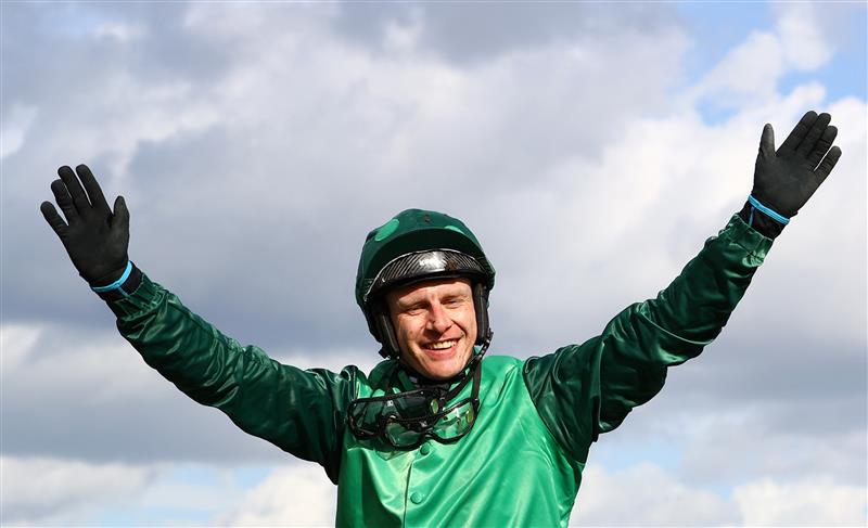 CHELTENHAM, ENGLAND - MARCH 14: Paul Townend celebrates on board El Fabiolo after winning the Sporting Life Arkle Challenge Trophy Novices' Chase during day one of the Cheltenham Festival 2023 at Cheltenham Racecourse on March 14, 2023 in Cheltenham, England. (Photo by Michael Steele/Getty Images)
