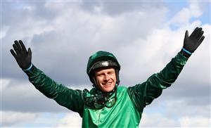 CHELTENHAM, ENGLAND - MARCH 14: Paul Townend celebrates on board El Fabiolo after winning the Sporting Life Arkle Challenge Trophy Novices' Chase during day one of the Cheltenham Festival 2023 at Cheltenham Racecourse on March 14, 2023 in Cheltenham, England. (Photo by Michael Steele/Getty Images)