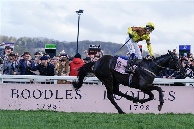 CHELTENHAM, ENGLAND - MARCH 17: Paul Townend riding Galopin Des Champs win The Boodles Cheltenham Gold Cup Chase during day four of the Cheltenham Festival 2023 at Cheltenham Racecourse on March 17, 2023 in Cheltenham, England. (Photo by Alan Crowhurst/Getty Images)