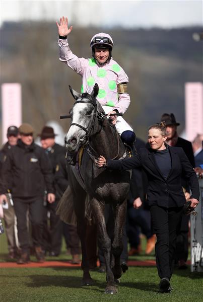 CHELTENHAM, ENGLAND - MARCH 17: Paul Townend celebrates on board Lossiemouth after winning the JCB Triumph Hurdle during day four of the Cheltenham Festival 2023 at Cheltenham Racecourse on March 17, 2023 in Cheltenham, England. (Photo by Ryan Pierse/Getty Images)