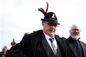 CHELTENHAM, ENGLAND - MARCH 17: Racegoers arrive ahead of day four of the Cheltenham Festival 2023 at Cheltenham Racecourse on March 17, 2023 in Cheltenham, England. (Photo by Ryan Pierse/Getty Images)