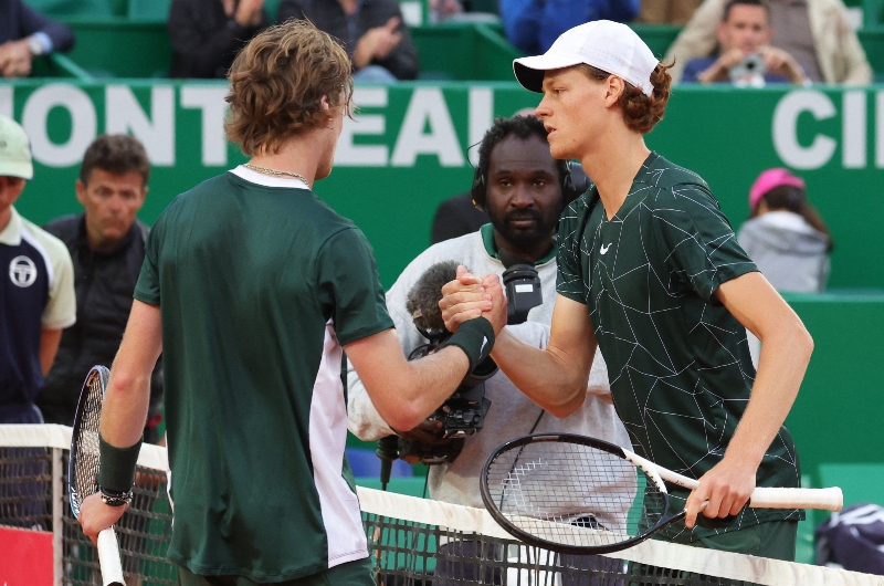 Tennis: Sinner beats Rublev to reach Vienna final - English 