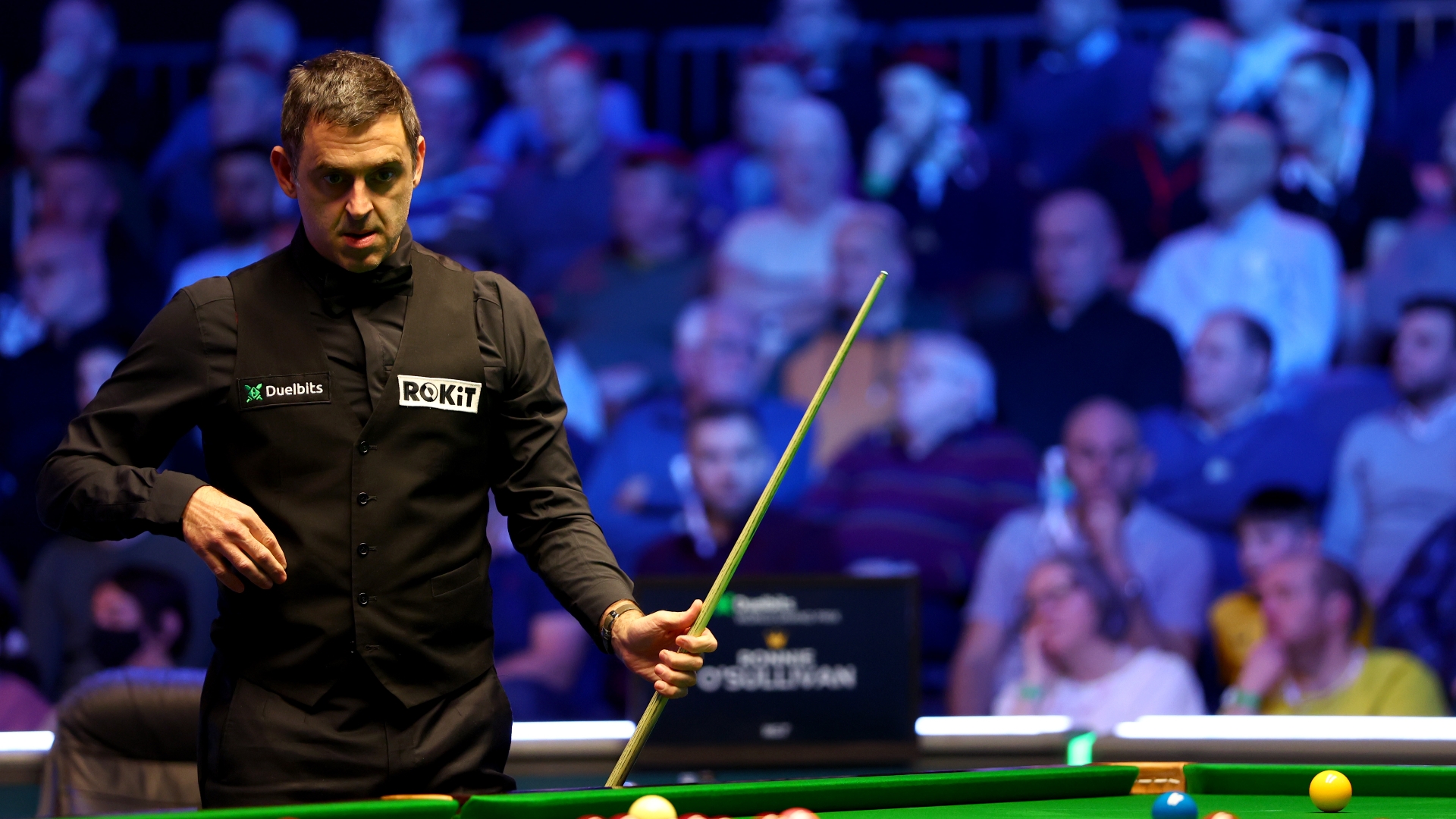 Ronnie O'Sullivan begins World Snooker Championship defence against Pang  Junxu