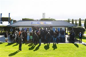 WARRNAMBOOL, AUSTRALIA - MAY 02: Crowds arrive ahead of Brierly Steeplechase day at Warrnambool Racing Club on May 02, 2023 in Warrnambool, Australia. (Photo by Morgan Hancock/Getty Images)