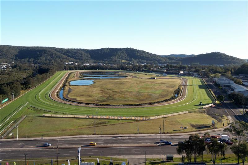 GOSFORD, AUSTRALIA - MAY 06: An aerial view of the surroundings are seen prior to the "Gosford Gold Cup" - Sydney Racing at Gosford Racecourse on May 06, 2023 in Gosford, Australia. (Photo by Jeremy Ng/Getty Images)