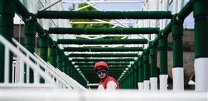 CHESTER, ENGLAND - MAY 11: Richard Kingscote waits in the stalls at Chester Racecourse on May 11, 2023 in Chester, England. (Photo by Alan Crowhurst/Getty Images)