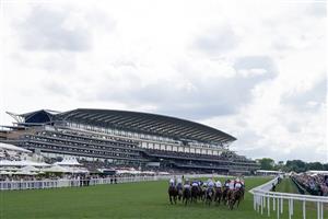 ASCOT, ENGLAND - JUNE 20: A general view as runners turn into the straight during The Ascot Stakes on day one during Royal Ascot 2023 at Ascot Racecourse on June 20, 2023 in Ascot, England. (Photo by Alan Crowhurst/Getty Images for Ascot Racecourse)