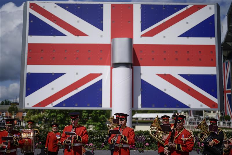 ASCOT, ENGLAND - JUNE 21: The band plays on on day two during Royal Ascot 2023 at Ascot Racecourse on June 21, 2023 in Ascot, England. (Photo by Alan Crowhurst/Getty Images for Ascot Racecourse)