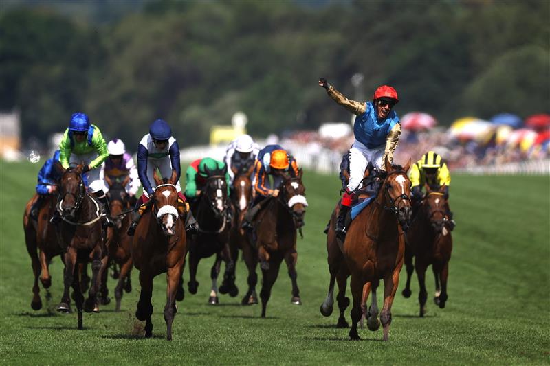 ASCOT, ENGLAND - JUNE 22: Frankie Dettori riding Courage Mon Ami celebrates winning The Gold Cup during day three of Royal Ascot 2023 at Ascot Racecourse on June 22, 2023 in Ascot, England. (Photo by Alex Pantling/Getty Images)