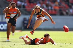 Adelaide Crows vs GWS Giants Tips - Crows to end the Giants' winning run 