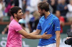 Carlos Alcaraz vs Daniil Medvedev Live Stream Now - Watch the Wimbledon Semi-Final