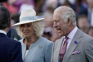 DONCASTER, ENGLAND - SEPTEMBER 16: King Charles III with Queen Camilla at Doncaster Racecourse on September 16, 2023 in Doncaster, England. (Photo by Alan Crowhurst/Getty Images)
