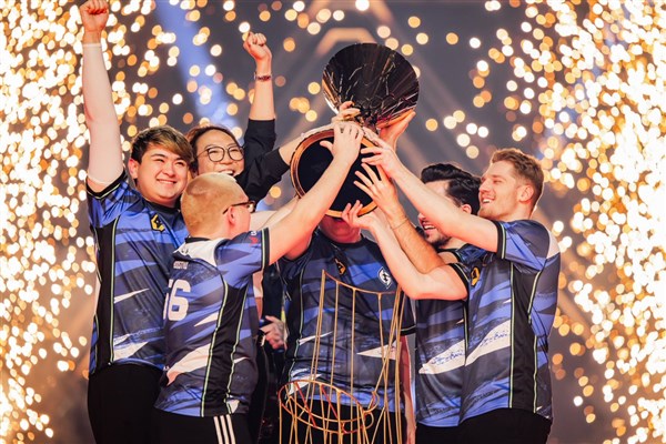 Evil Geniuses Is Supposedly Keeping Its Players In A Contract Jail