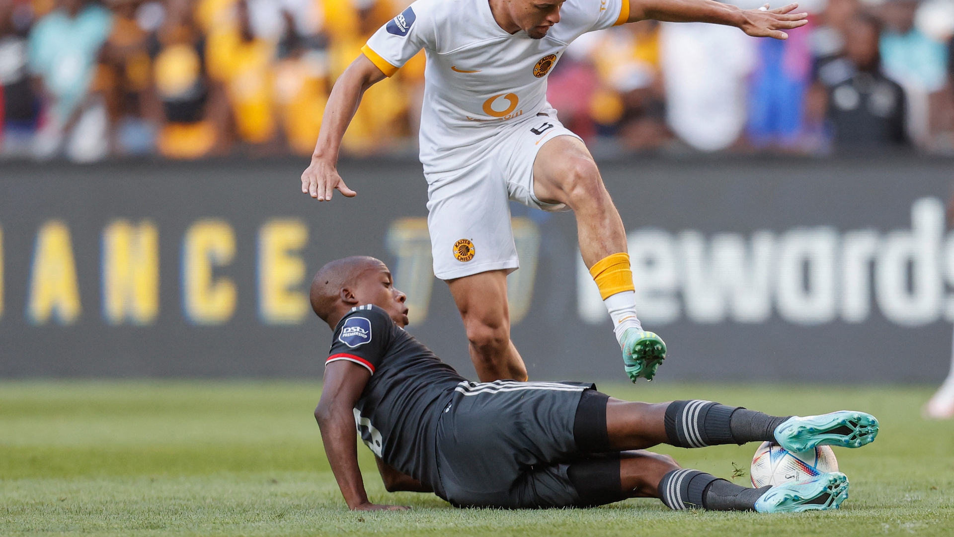 Kaizer Chiefs vs Orlando Pirates Predictions Glamour Boys to nick