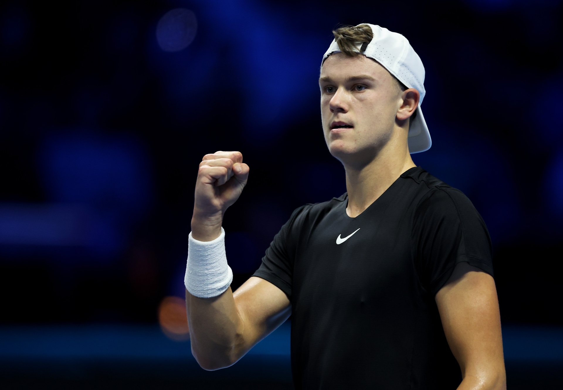 Stefanos Tsitsipas vs Holger Rune Tips & Live Stream Rune to get