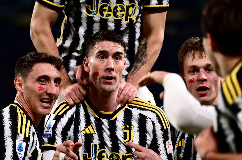 https://www.imageservera.com/cdn-cgi/image/format=webp/uploadedimages/202311/Nov29/CR_Juventus-29113401.jpg