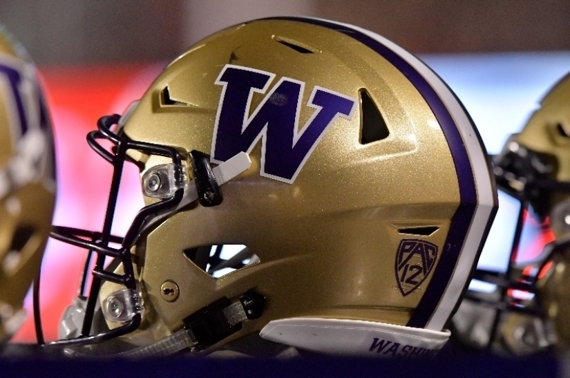 Washington vs Michigan Live Stream & Tips Huskies To Cover As College