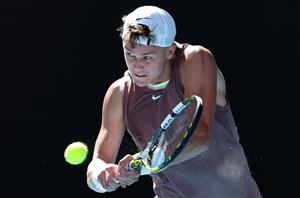 Holger Rune vs Arthur Cazaux Live Stream & Tips - Rune to Win in