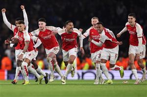 Arsenal uefa celebrate