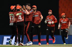 Royal Challengers Bengaluru vs Sunrisers Hyderabad