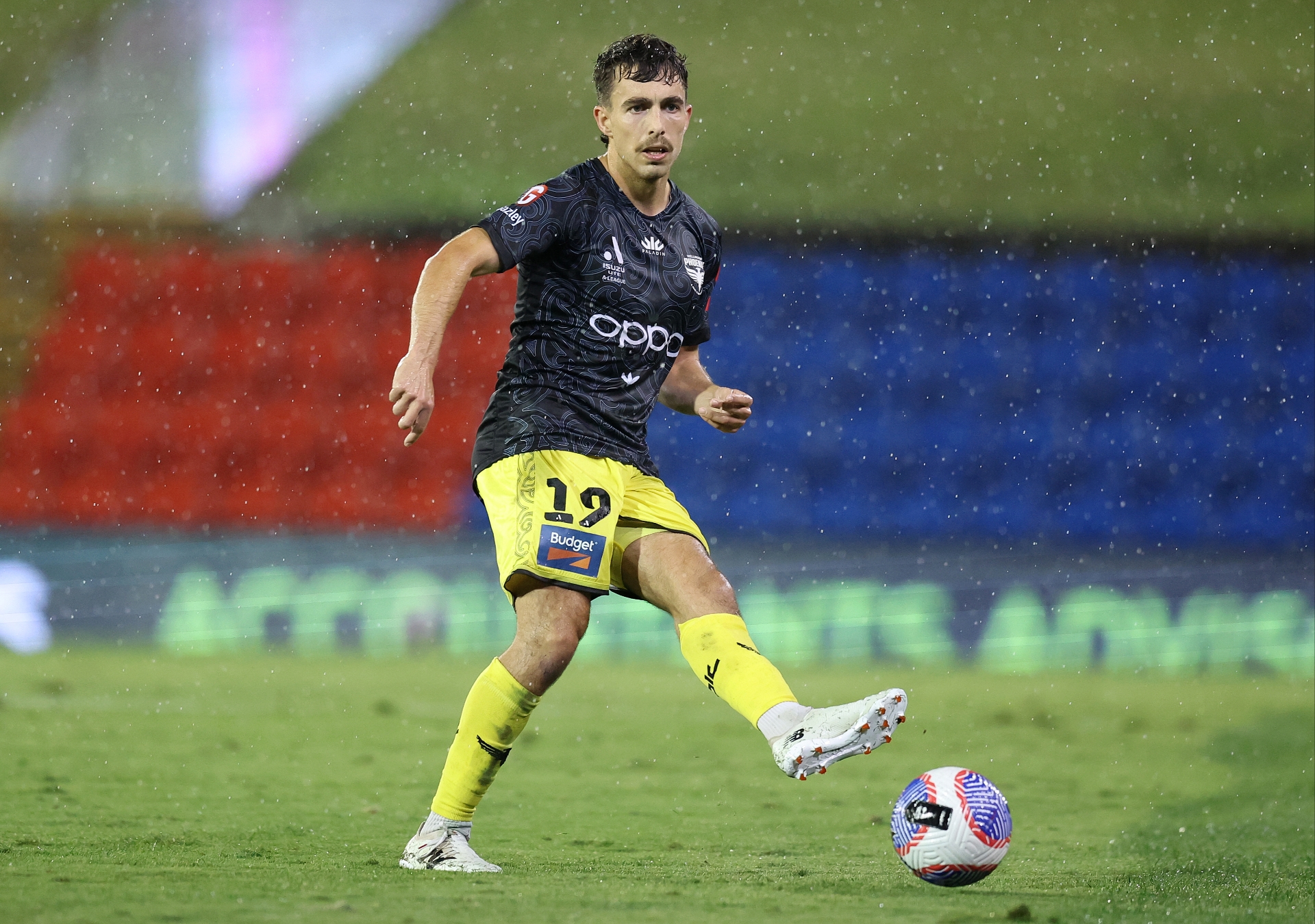 Wellington Phoenix vs Macarthur Tips - Phoenix backed to secure crucial 