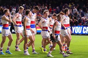 Western Bulldogs vs North Melbourne Tips - Dogs bounce back