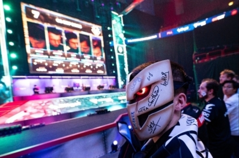 G2 Esports supporters
