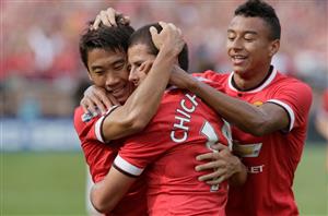 Manchester United soccer men playing