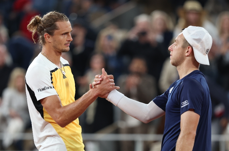 Tallon Griekspoor vs Alexander Zverev Live Stream & Tips - Total Games in Play in Shanghai