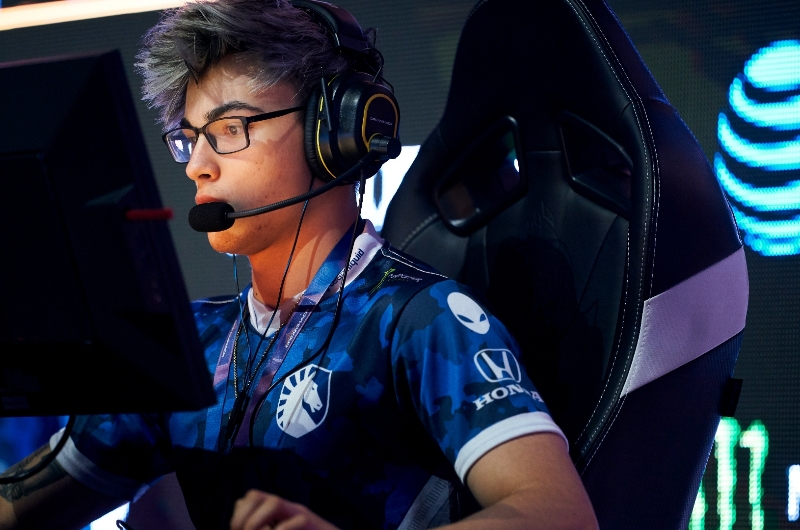 Twistzz