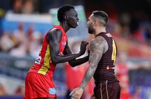 gold coast suns vs hawthorn people first stadium