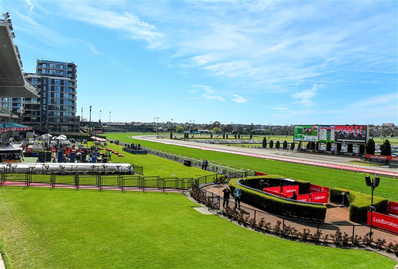 MELBOURNE, AUSTRALIA - SEPTEMBER 06: General view during Melbourne Racing at Moonee Valley Racecourse on September 06, 2025 in Melbourne, Australia. (Photo by Vince Caligiuri/Getty Images)